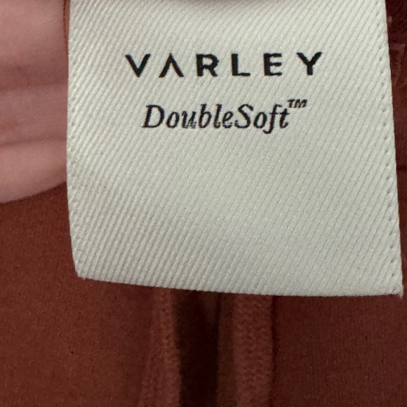 Varley Atrium High Rise Short - Picture 2 of 5